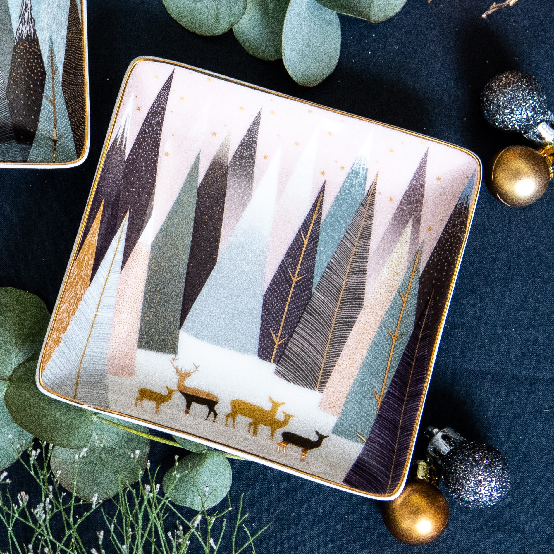 Sara Miller London Frosted Pines Set of 3 Square Trays image number null